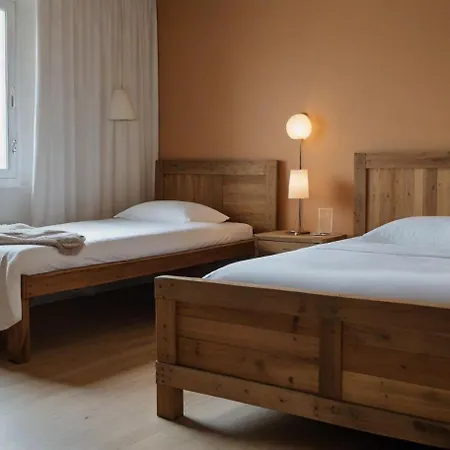 Gemuetliches Etagenbett Zimmer Mit Privatem Bad Naehe Flughafen * Cartagena